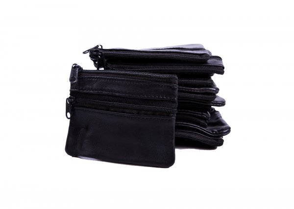 006 BLACK small purse wth 3 zip