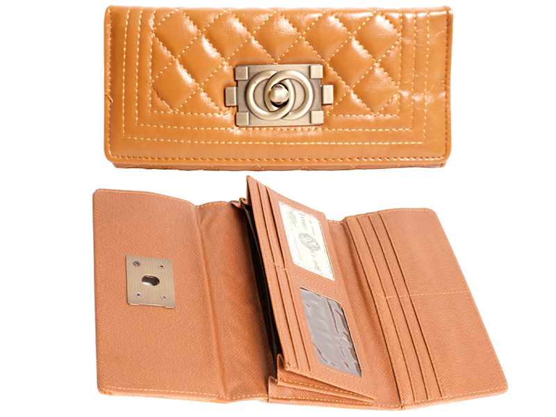 (image for) P126 QUILTED TAN